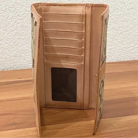 COACH Signature Jacquard Brown Canvas on Natural Leather Continental Wallet - Picture 8 of 14